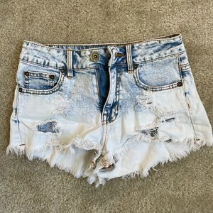 Bullhead high waisted jean shorts